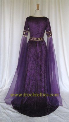 Medieval Wedding Gown With Historical Design, Medieval Wedding Dress With Historical Design, Medieval Wedding Dress, Floor-length, Medieval Floor-length Wedding Dress, Fitted Medieval Wedding Dress With Historical Design, Medieval Style Floor-length Wedding Dress, Fantasy Style Fitted Wedding Gown, Fantasy Wedding Gown With Fitted Bodice, Fantasy Floor-length Wedding Dress