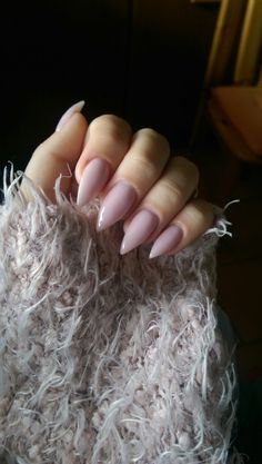 Nails Stiletto ❤ Claw Shape Nails, Short Stilleto Nails Design, Stiletto Nails Medium Length, Soft Stiletto Nails, Neutral Stiletto Nails, Stiletto Nails Medium, Medium Stilleto Nails, Pointy Almond Nails, Nails Stiletto Short