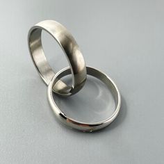 *  Stainless Steel Plain 4 or 5mm Band Ring, Unisex Ring, Wedding Ring, Stackable Ring, Love Ring, Midi Ring, Pinky Ring, Index Ring, Thumb Ring. *  Perfect gift idea for any occasion: birthday, anniversary, engagement, graduation, bridesmaid, Mother's Day, Valentine's Day, Christmas, promise. *  Your purchase includes a gift box. Let us know if this is a gift and we can ship directly to the recipient and include a personalized note. *  We greatly appreciate your order with us.  *  Note: Due to Index Ring, Plain Silver Rings, Promise Necklace, Chunky Silver Rings, Band Wedding Ring, Blue Opal Ring, Silver Heart Ring, Kids Rings, Silver Toe Rings