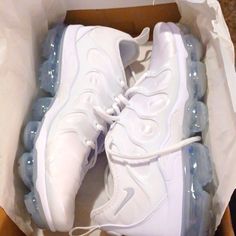 Brand New Wore 1 Time Custom Synthetic Sneakers With Air Cushioning And White Sole, Sneakers Uk, Skor Sneakers, Vapor Max, Sneakers Green, Financial Budget, Sports Direct, Tennis Shoes Outfit, Nike Vapormax