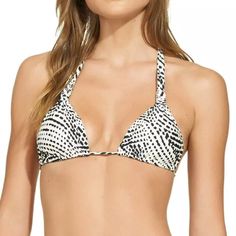 Vix Pearl Black Bia Triangle Bikini Top Size Large Never Worn Nwt Pretty Skimpy White With Black Design White Halter Top For Sunbathing, Black Design, Womens Swim, Black White, Black And White, Women Shopping, White, Black, Color