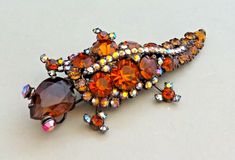 RARE GORGEOUS JULIANA D&E TOPAZ RHINESTONE LIZARD BROOCH PIN 3.5" | eBay Costume Jewelry, Antique Jewelry, Brooch Pin, Brooches, Beautiful Jewelry, Different Colors, Topaz, Vintage Jewelry, Stone