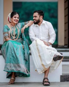 Maharashtrian wedding Sarees Styles, Engagement Portraits Poses, Wedding Matching Outfits, Pre Wedding Photoshoot Props, Engagement Photography Poses, Indian Wedding Photography Couples, Couple Wedding Dress, Indian Wedding Couple Photography