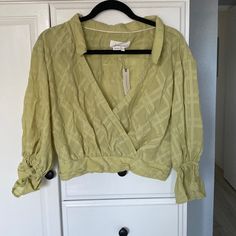 Cropped. Cute Flowy Sleeves Cropped Blouse For Spring Brunch, Cropped Tops For Spring Day Out, Spring Cropped Tops For Day Out, Cropped Blouse For Day Out In Spring, Cropped Blouse For Spring Day Out, Chic Green Cropped Blouse, Flowy Sleeves, Anthropologie Top, Long Sleeve Top