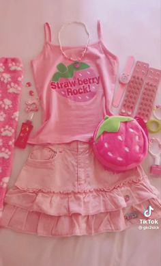 Strawberry Outfit, Gyaru Fashion, Discord Server, J Fashion