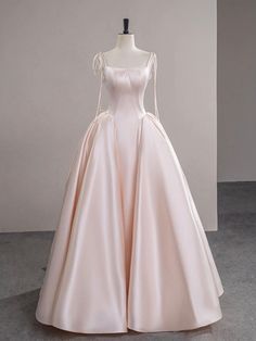 Prom Dresses Long Unique, Pink Fancy Dress, Champagne Pink Dress, Cream Prom Dresses, Pink Long Prom Dress, Prom Dress Champagne, Pink Formal Dress, Prom Dress Pink, Pink Clothes