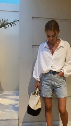 Instagram, White Shorts, Womens Shorts, Instagram Post, Instagram Posts, On Instagram