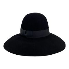 This beautiful Purple Label rabbit fur felt hat in black with a black grosgrain ribbon was made for Ralph Lauren by Patricia Underwood. Size Small/Medium the interior band measures 21.5” It still has its original tags from the Madison Avenue flagship store. Purple Label, Ralph Lauren Women, Madison Avenue, Black Felt, Flagship Store, Ralph Lauren Womens, Felt Hat, Rabbit Fur, Grosgrain Ribbon