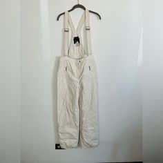 Vtg Head Overall Snow Pants Snowboarding Skiing Pants Womens Size 12 White Cream Color Vintage In Great Condition. Small Cut On Side Under Pocket Please See Pictures White Snow Pants, Skiing Pants, White Snow, Color Vintage, Ski Pants, Snow Pants, White Cream, Snowboarding, Cream White