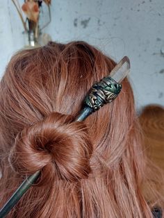 Witchy handcrafted hair stick made from recycled bamboo, orange quartz and modeling clay.  Beautiful accessory for your hair ;) Hair Stick Styles, Wood Hair Pin, Witchy Hair, Orange Quartz, Viking Hair, Modeling Clay, Decorative Wood, Hair Stick, Hair Sticks