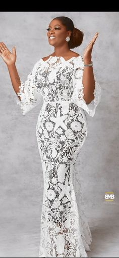 Laces Outfits, White Lace Outfits, Aseobi Design, Naija Dresses, White Lace Outfit, Corporate Gowns, Nigerian Lace Dress, Nigerian Dress Styles, African Gowns