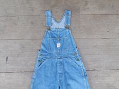 Perfect,Vintage 70s 80s Pointer Brand denim overalls size XS  W23 -W26 L32,Overalls Bib,retro,hipster,cool, made in usa.  I want you to experience the beauty, style and comfort of my goods. Vintage Pointer Brand  condition : vintage  Good color  : Blue jeans    Fabric  Denim Label :  Pointer Brand made in USA. W26                                                                                                                             Please refer to the pictures for more details. / I check mea Retro Denim Overalls With Pockets, Vintage Overall Shortalls For Spring, Retro Cotton Denim Jumpsuit In Medium Wash, Vintage Spring Shortalls Overalls, Retro Medium Wash Cotton Denim Jumpsuit, Vintage Bib Front Shortalls With Pockets, Vintage Spring Shortalls Overall, Vintage Cotton Shortalls For Spring, Retro Medium Wash Cotton Overalls