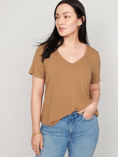 Our Luxe T-shirts are softer than the rest, with a draped, flawless fit ?? Rib-knit crew neck.  Short sleeves.  Straight hem.  Rayon, with comfortable stretch.  @modelsizes 5’9":S | 5'7":L | 5'10":XL @modelsizes BodEquality means size equal Casual Everyday V-neck Top With Short Sleeves, Casual V-neck Top With Relaxed Fit, Soft-washed V-neck Relaxed Fit Top, Trendy Soft-washed V-neck Top, Soft-washed V-neck T-shirt Relaxed Fit, Casual Everyday Cotton V-neck Top, Comfortable V-neck Relaxed Fit Tops, Comfortable Relaxed Fit V-neck Top, Casual Cotton V-neck Top