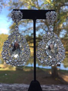 Silver base Clear stone earring3.25 inches long post back these are very heavy pageant earringsprom earringschandelier earrings Pageant Walk, Pageant Jewelry, Pageant Earrings, Chunky Earrings, Bling Wedding, Large Crystal, Luminous Colours, Small Earrings Studs, Earrings Crystal