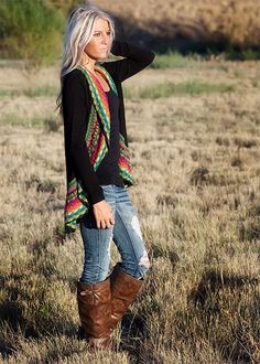 (PRE-SALE) Black Multi Colored Crochet Sweater - Modern Vintage Boutique - Love the colors! Casual Chique, Moda Boho, Volkswagen Bus, Fall Clothes, Camaro Ss, Looks Style, Crochet Sweater, Fall Winter Outfits, Look Chic