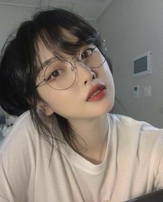 Cute Round Glasses, Ulzzang Glasses, Skull Study, Frameless Glasses, Glasses For Round Faces, Glasses Aesthetic