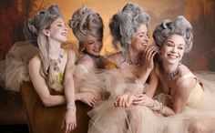 Now wouldn't this be a scream . A night out at Merrion Square :) 18th Century Hairstyles, Queen Marie Antoinette, White Wigs, French Queen, Houston Ballet, Marie Antoinette 2006, Beehive Hair