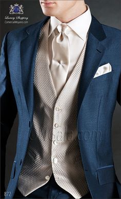 Mens Suits Uk, Blue Wedding Suit, Midnight Blue Wedding, Winter Wedding Outfits, Royal Blue Suit, Blazer Outfits Men