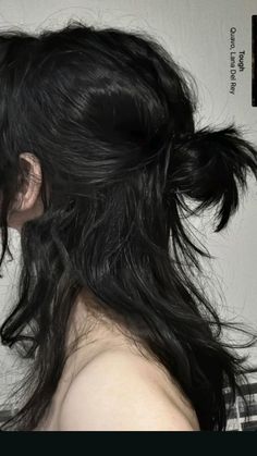 Shaggy Dark Brown Hair, Hairstyles Without Middle Part, Medium Hair Hairstyle Women, Tailbone Length Hair Styles, Long Chinese Hairstyles, Long Hair Hairstyles Women, Masculine Braids For Women, Tomgirl Hairstyles, Dark Hair Styles Long