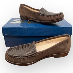 The Sas Women's Loafer In Brown Is Your Go-To For Effortless Style And Comfort. With A Chic Houndstooth Pattern And A Classic Round Toe, These Loafers Are Perfect For Any Casual Occasion. The Leather Upper Offers A Timeless Look, While The Cushioned Insole And Supportive Outsole Ensure All-Day Comfort. Slip Them On With Ease And Enjoy The Perfect Blend Of Fashion And Function. Whether You're Running Errands Or Meeting Friends, These Loafers Have You Covered. New In Box Brand: Sas Style: Loafer Color: Brown Department: Women Type: Casual Us Shoe Size: 7.5 Upper Material: Leather Features: Cushioned Insole, Supportive Outsole Closure: Slip On Pattern: Houndstooth Country/Region Of Manufactu Sas Shoes, Meeting Friends, Houndstooth Pattern, Loafers For Women, Running Errands, Flat Shoes Women, Effortless Style, Loafer Flats, Leather Upper