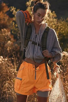 Camping Outfits For Women, Essential Shorts, Cute Hiking Outfit, Electric Orange, Free People Activewear, Camping Outfits, Fp Movement, Hiking Outfit, Outfits Aesthetic