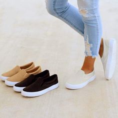 Style: Fashion. Stylish Item: Sneakers Upper Material: PU Toe: Round Toe Closure Type: Slip-On Heels: Flats Trending Flats, Ankle Strap Chunky Heels, Style Vans, Round Toe Sneakers, Purple Sneakers, Sneakers Mode, On Running, Leather Shoes Woman, Sneakers Outfit