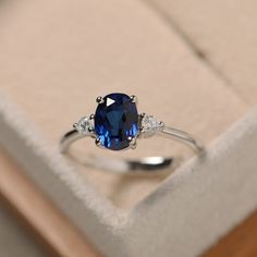 Blue Gemstone Rings, Sapphire Engagement Ring Blue, Ring Oval, Blue Sapphire Rings, Three Stone Rings, Sapphire Engagement, Jewelry Wedding, Blue Gemstones