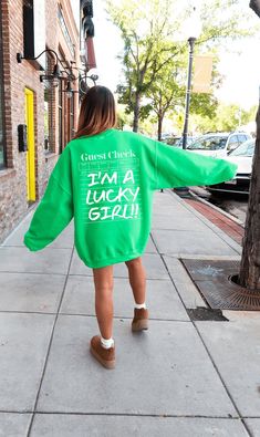 "This trendy guest check sweatshirt features a retro-inspired, handwritten typography that reads \"I'm A Lucky Girl!!\" Perfect for St. Patricks Day or everyday wear!  This classic, unisex crewneck will fit like a well-loved favorite from its first wear.  Our ultra soft Gildan crewnecks feature... 🖤 Medium weight fabric with a 50/50 cotton and polyester blend 🖤 Tear away label and no side seams 🖤 True to size fit - available in a range of sizes! Questions about sizing? Please refer to the siz St Patricks Day Outfits, Lucky Girl Syndrome, Downtown Girl Aesthetic, Sweatshirt Ideas, Handwritten Typography, Guest Check, St Patrick's Day Outfit, Lucky In Love, Sweat Set