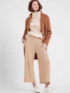 Ribbed-Knit Wide-Leg Lounge Pant | Banana Republic Wide Leg Pants Outfit, Wide Leg Lounge Pants, Cozy Pants, Joggers Outfit, Knit Texture, Work Wardrobe, Cozy Knits, Lounge Pants, Autumn Winter Fashion