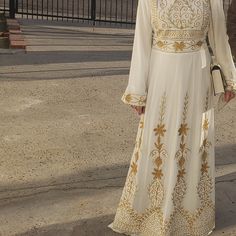 Beautiful White And Gold Kaftan/Arabic Thobe Dress Perfect For An Engagement, Katb Kitab/Nikah Ceremony Or Even Eid. Features Some Beautiful Gold Embroidery All Over The Dress. Absolutely Stunning And Only Worn Once. In Perfect Condition! Size Can Fit Medium/Large (6-10). Free Shipping! White Fitted Dress With Dabka Detail, White Fitted Dress With Dabka, Fitted White Dress With Dabka, Fitted White Dress With Dabka Details, White Fitted Dresses With Dabka Detail, White Maxi Dress With Dabka Detailing, White Maxi Length Dress With Dabka Detail, White Maxi Length Dress With Dabka, Long White Festive Dress