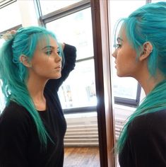 Teal Hair, Turquoise Hair, Coloured Hair, Hair Color Blue, Hair Envy, Cool Hair Color, Grunge Hair