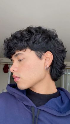 long hair Loose Curly Hair Men Haircut, Taper Undercut Long Hair, Mullet Hairstyle Mens Long Hair, Surfer Cut For Men, Mexican Haircuts For Men, 16 Guard Haircut, Male Haircuts For Straight Hair, Short Wavy Hair Men Layered Hairstyles, Wavy Modern Mullet