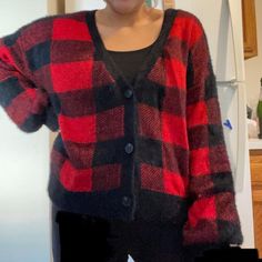 Super Soft Super Comfy Plaid Red And Back Checkered Sweater Oversized Never Worn Great Condition Checkered Sweater, Plaid Sweater, Sweater Oversized, Sweater Oversize, Colorful Sweaters, Black Red, Sweaters For Women, Black And Red, Plaid