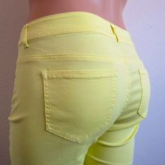 Nova Jeans Women's Capri Cropped Stretch Yellow Denim Plus Size 20 Nwt These Beautiful Bright Yellow Color Fabric Denim Cropped Jeans Feature 5 Pockets, Button/Zip Fly Closure. Plus Size: 20 Rise: 12" Inseam: 16" Fabric: 98% Cotton 2% Spandex High Rise Summer Capris With Pockets, Casual Yellow Mid-rise Jeans, Fitted High Waist Yellow Jeans, Fitted Yellow Jeans For Summer, Fitted Mid-rise Yellow Pants, Trendy Cotton Capri Bottoms, Spring Mid-rise Cotton Capris, Trendy Cotton Capri-length Bottoms, Trendy Cotton Capri Length Bottoms