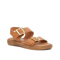 Steve Madden-Amica Sandal Complete casual looks by pairing them with a timeless yet stylish shoe option. The Amica sandals from Steve Madden feature a classic silhouette that is crafted with high quality leather and a chic buckle detail. Trending Handbags, Cute Sandals, Athletic Sneakers, Classic Silhouette, Stylish Shoes, Mom Style, Sneaker Shopping, Shop Sandals, Stacked Heel