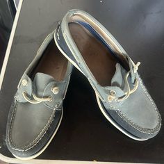 Sperry “Gold Cup” Near Brand New, Lots Of Life Left On Them. Blue Boat Shoes With Round Toe And Branded Insole, Casual Blue Slip-on Boat Shoes, Gold Cup, Sperry Shoes, Shoes Color, Sperrys, Boat Shoes, Blue White, Men's Shoes