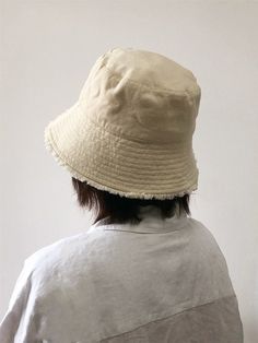 Cute bucket hat with a variety of colours to choose. Brim can be fold up or put down. Perfect for daily wear! It will protect you in an all around way! It is nicely crafted with premium quality of Cotton. There is adjustable band inside to adjust the head size.An ideal gift for her!Specifications-Material: 100% linen-Size: M:55-58cm Hat With Tassels, Cute Bucket Hat, Leather Beret, Cotton Bucket Hat, Knit Beret, Personalized Hats, Hat Beret, News Boy Hat, Cloche Hat