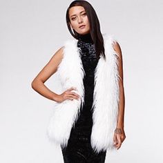 Kendall & Kylie Women’s Faux Fur Shag Vest White Size Small Open Front Nwt Brand New With Tags. From A Pet And Smoke Free Home Measuring 22” Pit To Pit And 17” Pit To Bottom White Faux Fur Outerwear For Party, White Faux Fur Party Outerwear, White Party Outerwear For Fall, White Fur Vest, Brandy Melville Jacket, White Faux Fur Vest, Long Vests, Faux Fur Vest, White Faux Fur