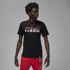 Count 'em. Watercolor-inspired graphics rep MJ's six championships on this relaxed cotton tee. Flight Essentials, Jordan Essentials, Sell Shoes, Mens Essentials, Men's T Shirt, Cotton Tee, Mens T, Flight, Jordan