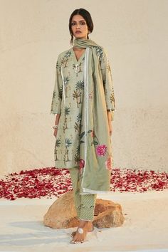 Shop for Sage Saga Green Lawn Cotton Pihu Tree Pattern Tunic Palazzo Set for Women Online at Aza Fashions Best Summer Dresses, Palazzo Set, Tunic Pattern, Boutique Dress Designs, Green Lawn, Green Tree, Tree Patterns, Fashion App, Green Print