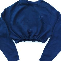 QUEENS | Reworked Nike Raglan Crop Sweatshirt Navy Look Hip Hop, Reworked Nike, Navy Blue Crop Top, Navy Sweatshirt, Indian Salwar Kameez, Blue Crop Top, Kleidung Diy, Stil Inspiration, Blue Crop Tops