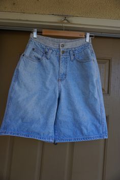 "Vintage 90s high waisted denim shorts by ZENA. Size labeled 9 -please see measurements. Condition - small hole - see last photo. measurements taken across front laid flat 14\" across waist -doubles to 28\" 20\" across hips 13\" rise 10\" inseam" Retro High-waisted Light Wash Jean Shorts, Retro Light Wash Shorts, Vintage High Waist Light Wash Jean Shorts, Vintage High Rise Light Wash Jean Shorts, 90s Style Light Wash High-waisted Shorts, 90s Light Wash High-waisted Shorts, Retro Light Wash Short Jean Shorts, Retro Light Wash Short Length Jean Shorts, Retro Light Wash Jean Shorts