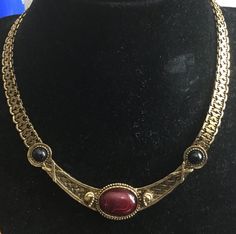 Vintage Gold Plated Choker with Red Bead with matching clip on earrings. High quality costume jewelry. One Previous owner. Affordable Handmade Vintage Choker, Helaena Targaryen, Wedding Jewelery, Vintage Choker, Gold Choker Necklace, Gold Choker, Wedding Jewellery Necklace, Moda Vintage, Fantasy Jewelry