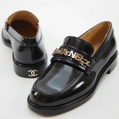 Chanel 21s Chain Loafers Black Authentic 37.5. Literally Brand New Only Worn Them Once For 2 Hours. Comes With Everything Box, Dust Bag And Receipt. Sold Out Everywhere. Channel Slippers Women, Channel Loafers Shoes, Chanel Platform Loafers, Black Loafers Chanel, Chanel Loafers, Loafers Outfit, Flat Loafers, Dream Shoes, Chanel Black