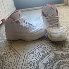 Air Jordan Size 3y Jordan White, Shoes Jordan, Womens Jordans, Jordan Shoes, Air Jordan, Air Jordans, Red White, Athletic Shoes, Red And White