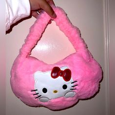 Super Cute Hello Kitty Pink Fuzzy Handbag New Never Used Perfect For Everyday Wear Can Be Used By Any Age Quality Cute Bag Same Or Next Day Shipping Fuzzy Handbag, Tan Leather Handbags, Metallic Handbags, Yellow Purses, Cute Hello Kitty, Faux Fur Material, Hello Kitty Pink, Crochet Shoulder Bag, Purple Bag