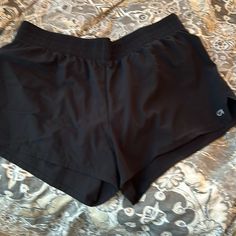 Gap Fit Athletic Shorts. Lined. Size Large. Never Worn. Gap Sports Shorts, Sporty Short Bottoms By Gap, Gap Stretch Shorts With Elastic Waistband, Sporty Black Gap Bottoms, Stretch Shorts By Gap, Gap Casual Black Shorts, Casual Black Gap Shorts, Casual Black Shorts By Gap, Gap Shorts