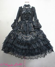 Gothic Outfits, Harajuku Fashion, Lolita Dress, Gothic Lolita, Visual Kei, Lolita Fashion