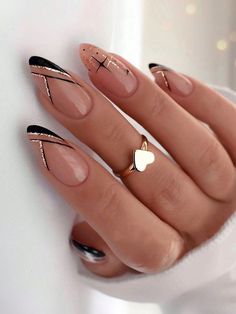 Color: Black Nail Shapes: Almond Type: Color Nails Batteries Included: No Press On Nails Material: ABS Product Measurements in cm : Length Width 2.7-1.84 1.46-8.3 Pink Stiletto Nails, Unghie Sfumate, Valentine Nails, Fake Nails With Glue, Makijaż Smokey Eye, White Nail, New Year's Nails