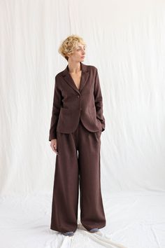 Fitted Silhouette Linen Blazer / OFFON Clothing - Etsy Long-sleeved Linen Suits For Work, Long Sleeve Linen Suit For Fall, Linen Long Sleeve Suits For Workwear, Winter Linen Blazer With Notch Lapel, Fall Linen Long Sleeve Suits, Winter Linen Blazer With Welt Pockets, Fall Single Button Linen Suit, Tailored Brown Linen Blazer, Linen Blazer For Workwear In Fall